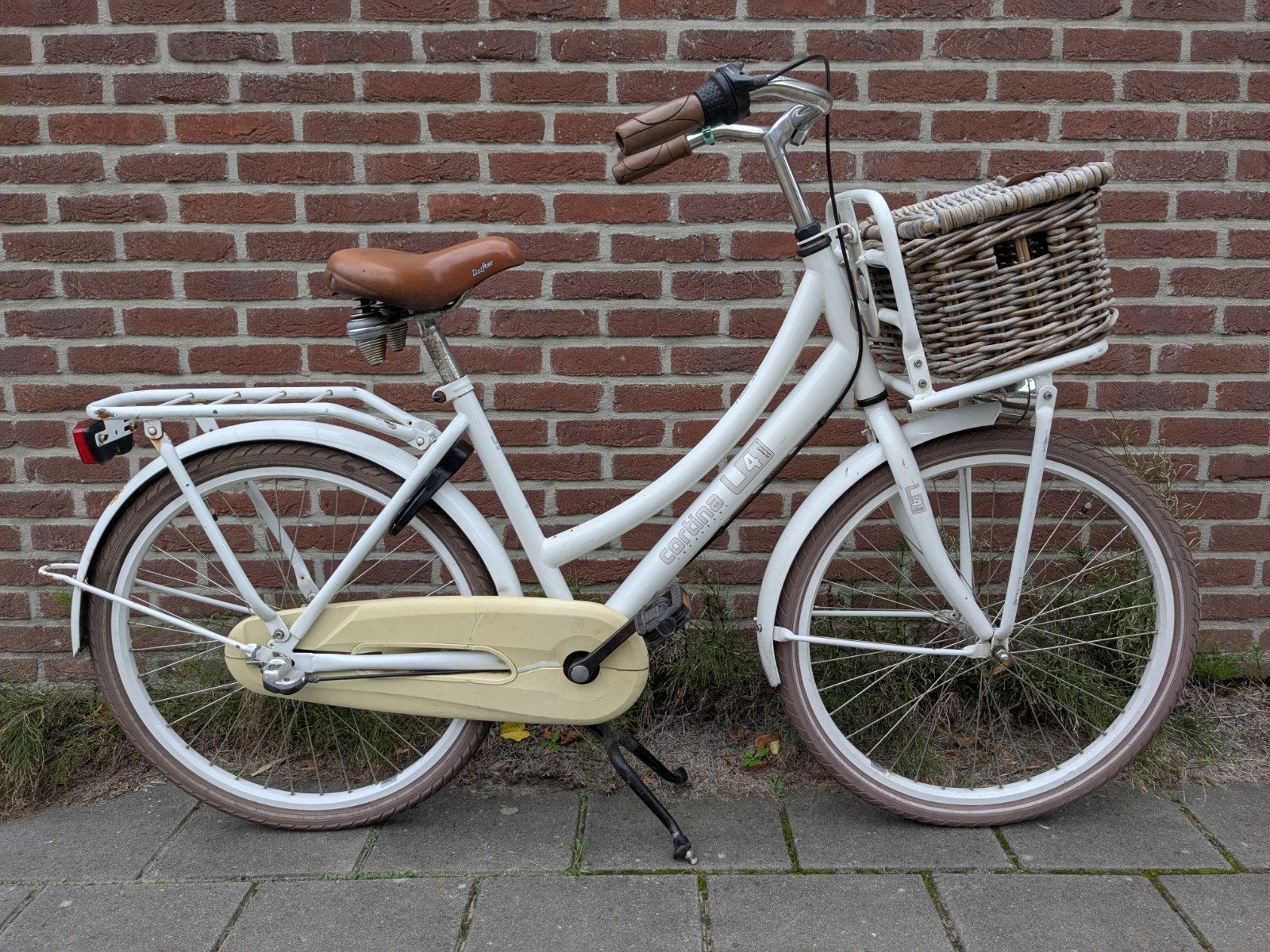 Meisjesfiets Cortina U4 cargo 24 inch, Ophalen, Terugtraprem, Cortina U4 transportfiets, Versnellingen