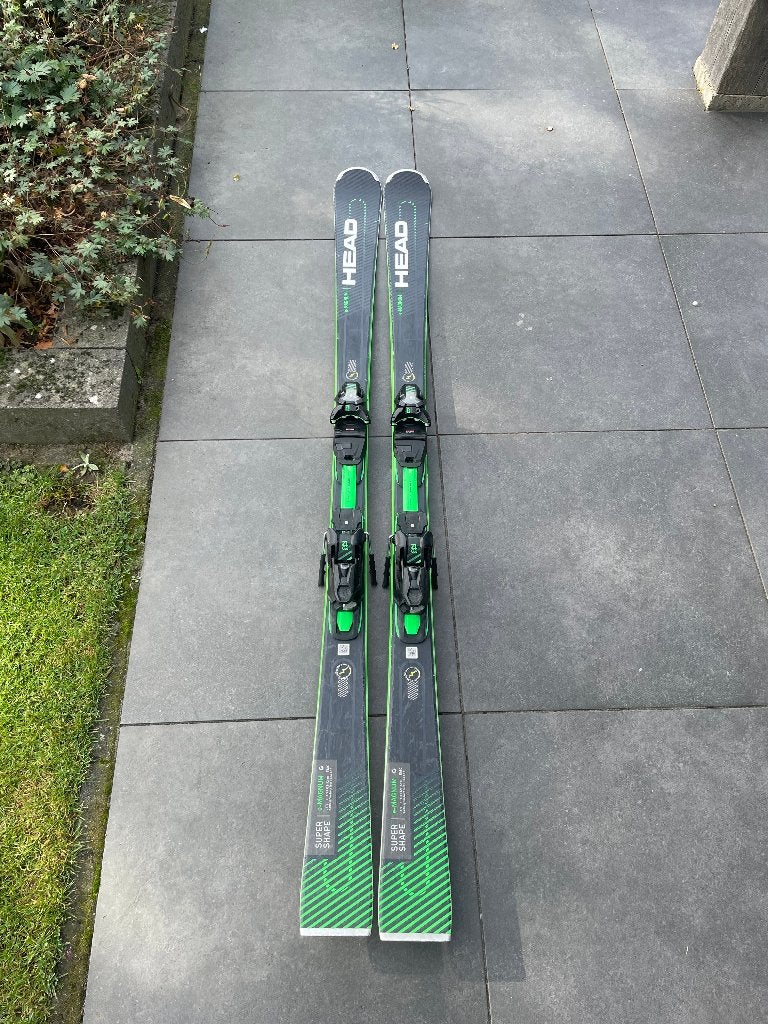 HEAD e-MAGNUM Ski's en LEKI skistokken, Ophalen, Skiën, Head, Ski's