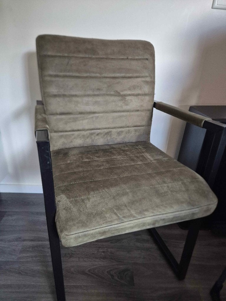 GRATIS 4x Eetkamerstoelen BESCHADIGD, Ophalen, Gebruikt, Overige kleuren, Vier
