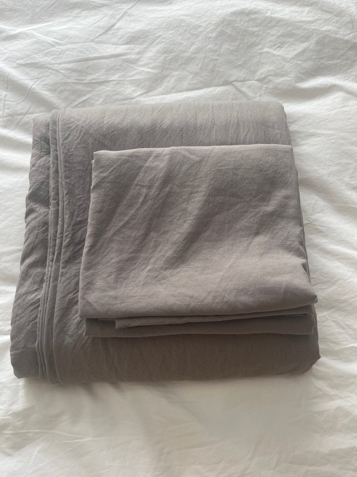 H&M grijs dekbedovertrekset, Huis en Inrichting, Lits-jumeaux, Dekbedovertrek, Nieuw, Ophalen of Verzenden