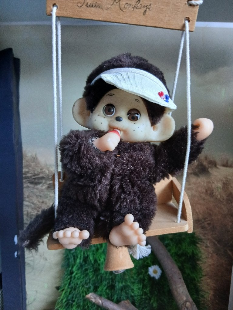 Monchjchi jaren 70 - 80 met slaapoogjjes, Ophalen of Verzenden, Zo goed als nieuw