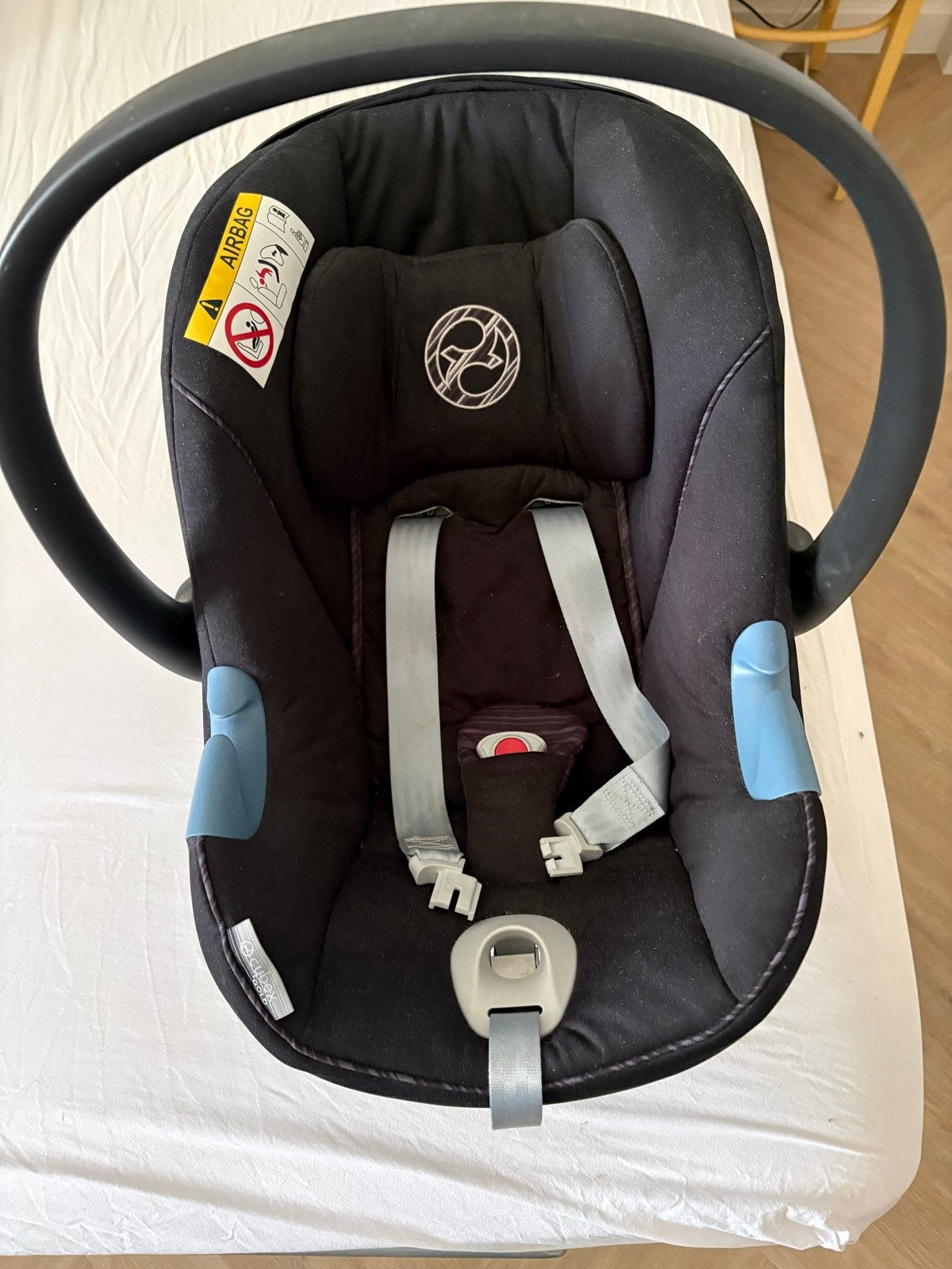 Cybex ATON M i-size autostoeltje tot 13 kg, Kinderen en Baby's, Autostoeltjes, Overige merken, Autogordel of Isofix, Gebruikt