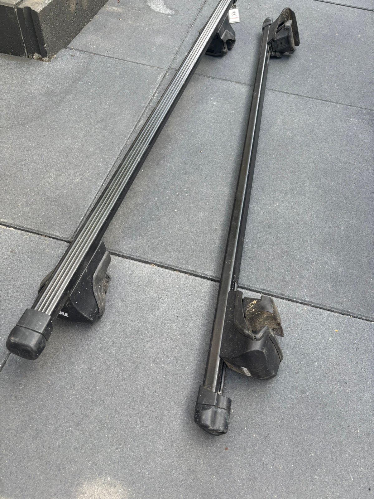 Thule dakdragers compleet (97 CM), Ophalen, Zo goed als nieuw