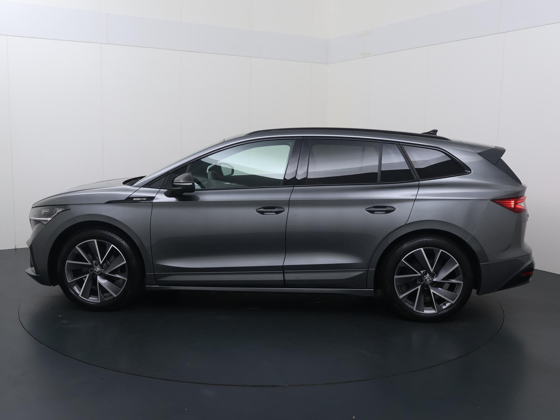 Skoda Enyaq iV 80 Sportline Business | 204 PK | SoH 96% | Ac, Auto's, 12 maanden, Achterwielaandrijving, Gebruikt, Zwart