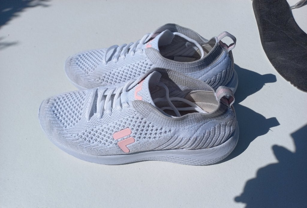 Fila sneaker in wit en lichtgrijs, schoen maat 38, Kleding | Dames, Wit, Ophalen of Verzenden, Fila, Sneakers of Gympen
