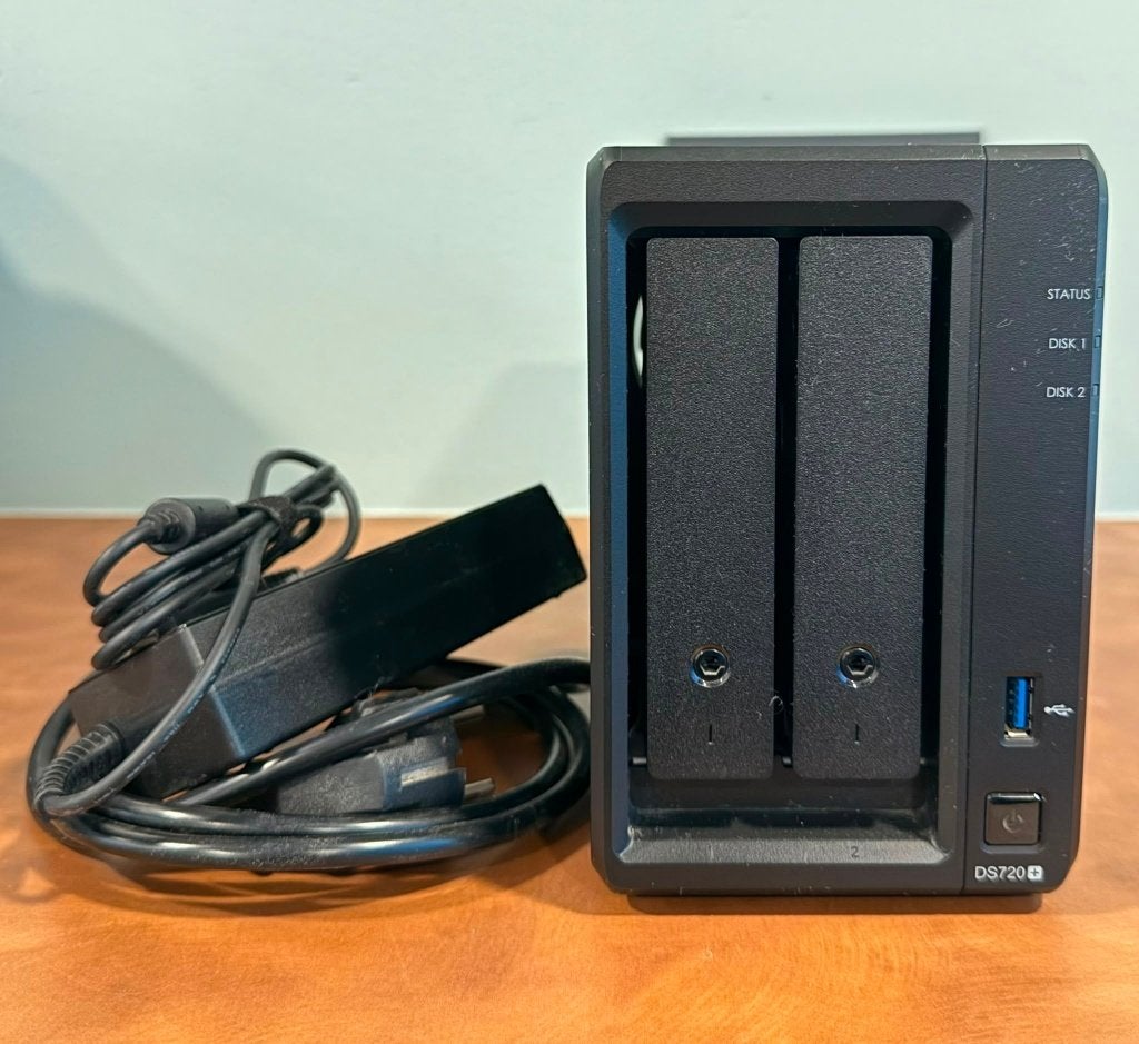 Complete Synology DS720+ NAS met 2x 2TB WD Red HDD, Computers en Software, Ophalen of Verzenden, Gebruikt