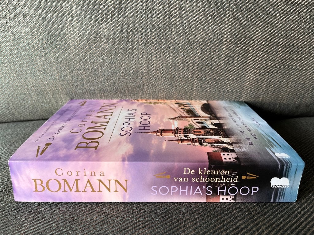 Corina Bomann - De kleuren van schoonheid 1 - Sophia's hoop., Boeken, Romans, Ophalen of Verzenden, Zo goed als nieuw, Corina Bomann