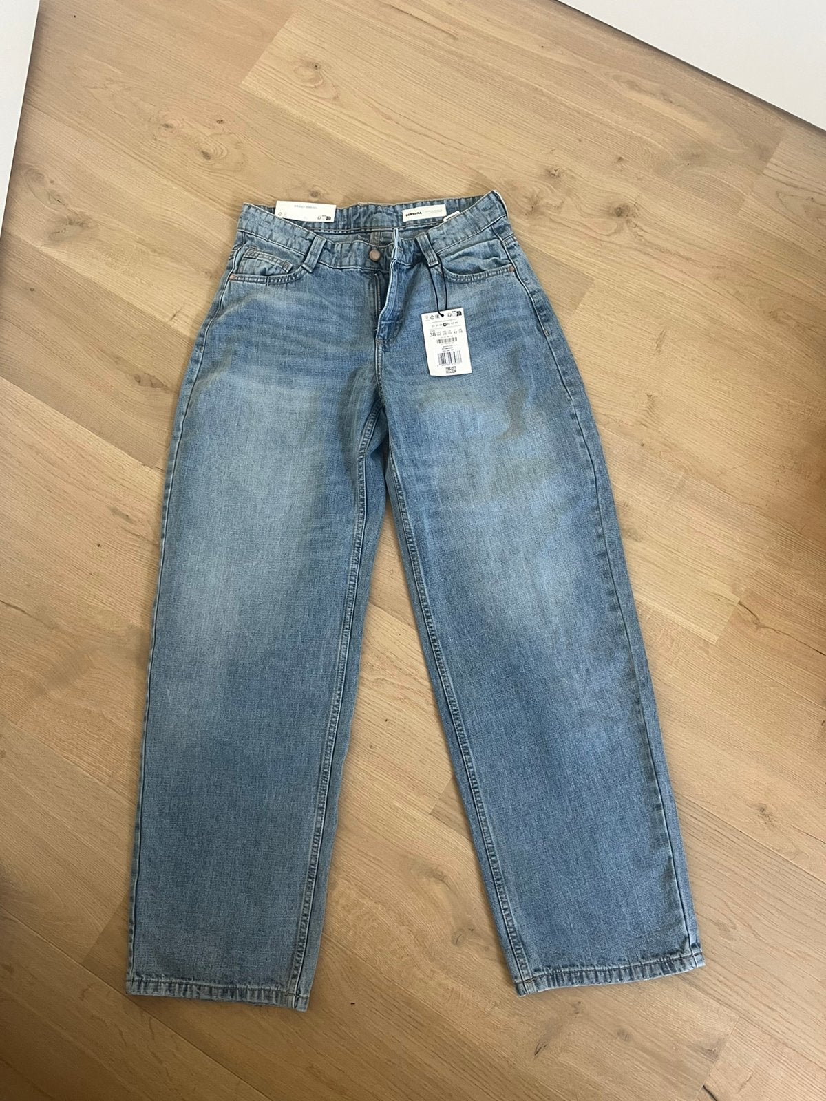 Baggy barrel jeans (NIEUW), Kleding | Dames, Ophalen of Verzenden, Nieuw, Blauw, W30 - W32 (confectie 38/40)