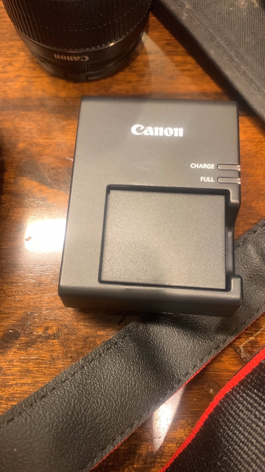 Canon 2000d ongebruikt! 220€, Ophalen of Verzenden, Nieuw, Canon, 8 keer of meer