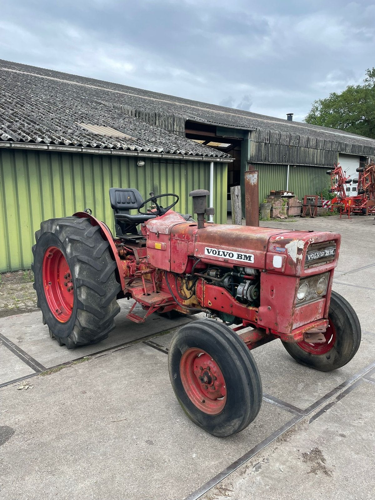 Te koop Volvo Bm t430 met stuurbekrachtiging tractor trekker, Zakelijke goederen, Ophalen, Gebruikt, Tot 2500, Tot 80 Pk