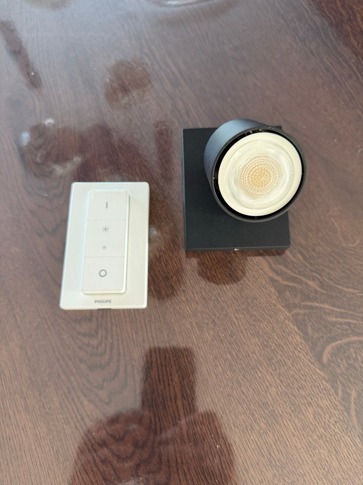 Philips Hue opbouwspot Runner en dimmer - Zo goed als nieuw, Zwart, Ophalen of Verzenden, Dimbaar, Modern