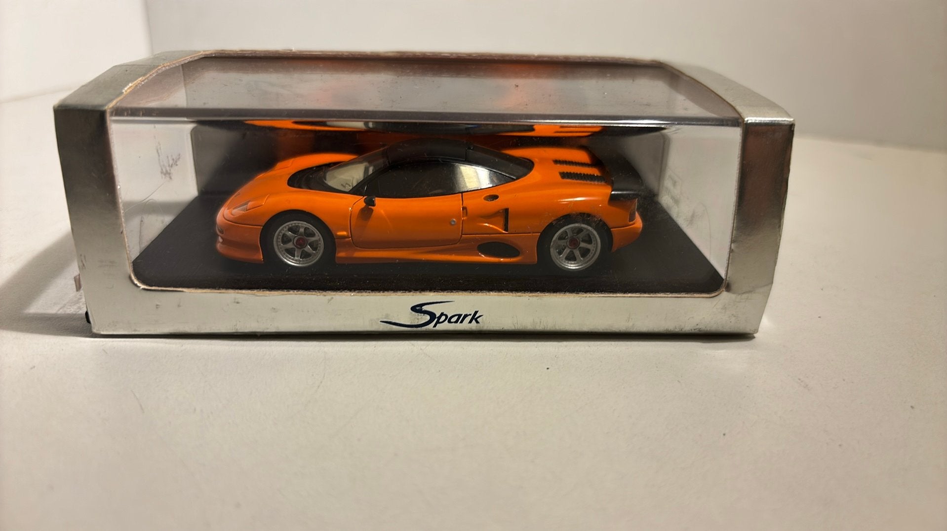 Jaguar xjr15 oranje 1990 spark 1.43, Overige merken, Auto, Ophalen of Verzenden, A