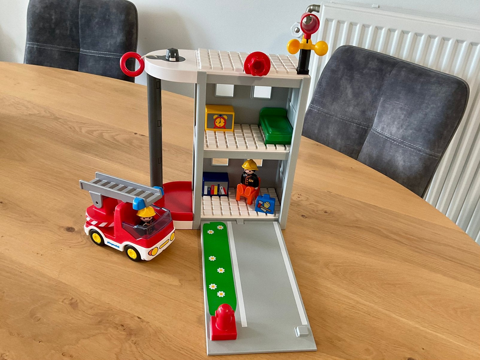 Playmobil 123 : Brandweerkazerne - compleet / zeldzaam, Ophalen, Gebruikt