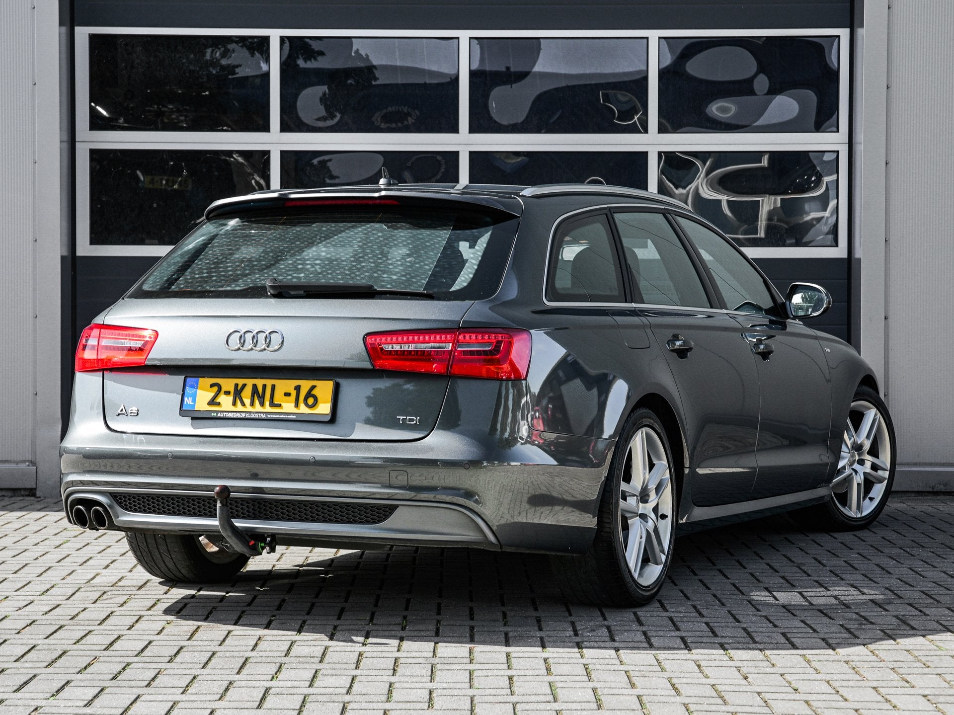 Audi A6 Avant 2.0 TDI S Edition | Xenon | Sportstoelen | Nav, Auto's, Euro 5, Gebruikt, 4 cilinders, Leder en Stof