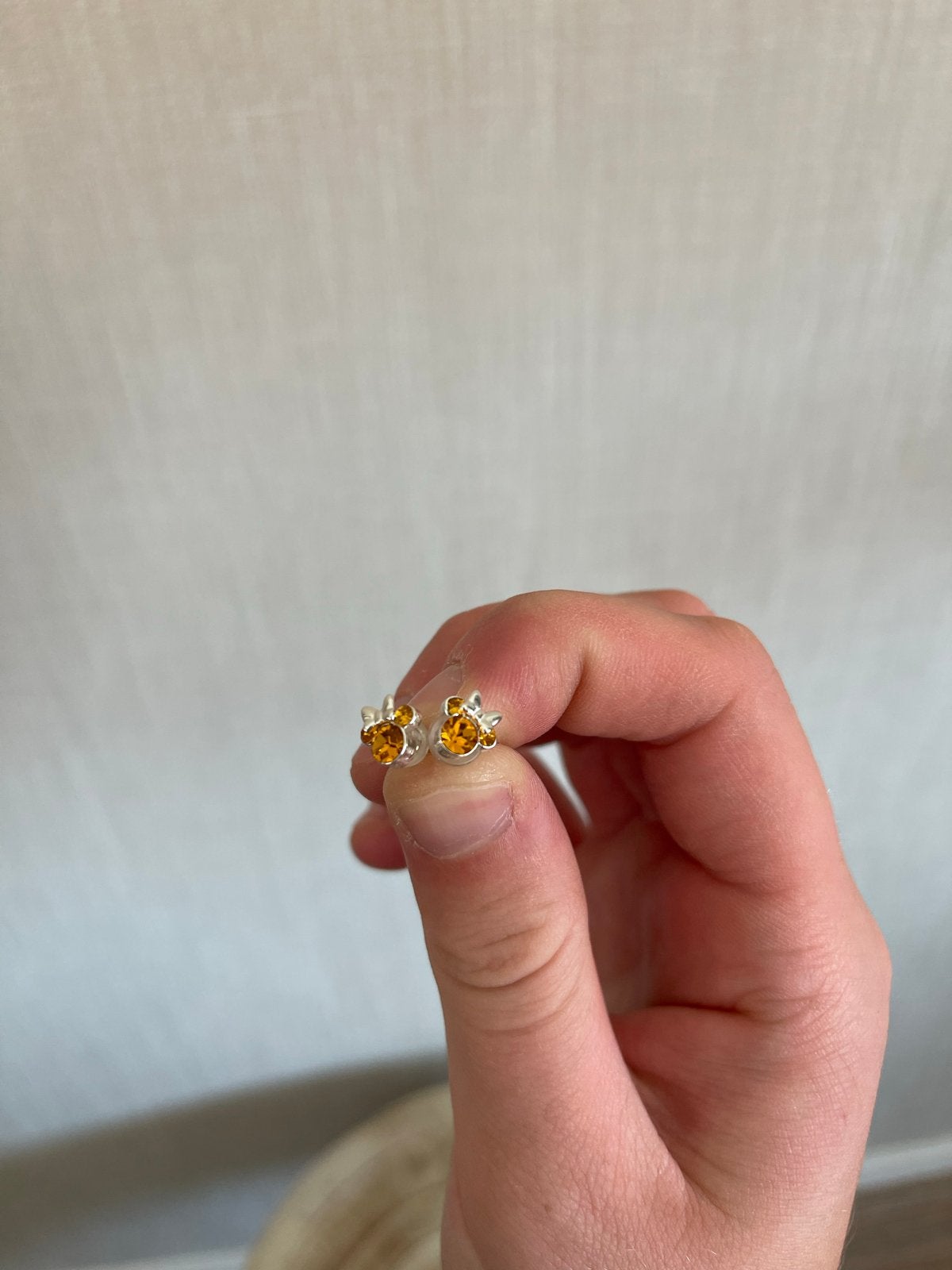 Leuke Mickey Mouse oorbellen met oranje steentjes, Sieraden, Tassen en Uiterlijk, Oorbellen, Nieuw, Oranje, Ophalen of Verzenden