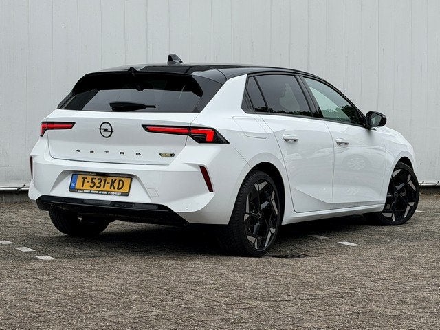 Opel Astra 1.6 Turbo Plug In Hybrid GSe met Navi/360-Camera,, Auto's, Opel, 12 maanden, Gebruikt, 4 cilinders, Wit