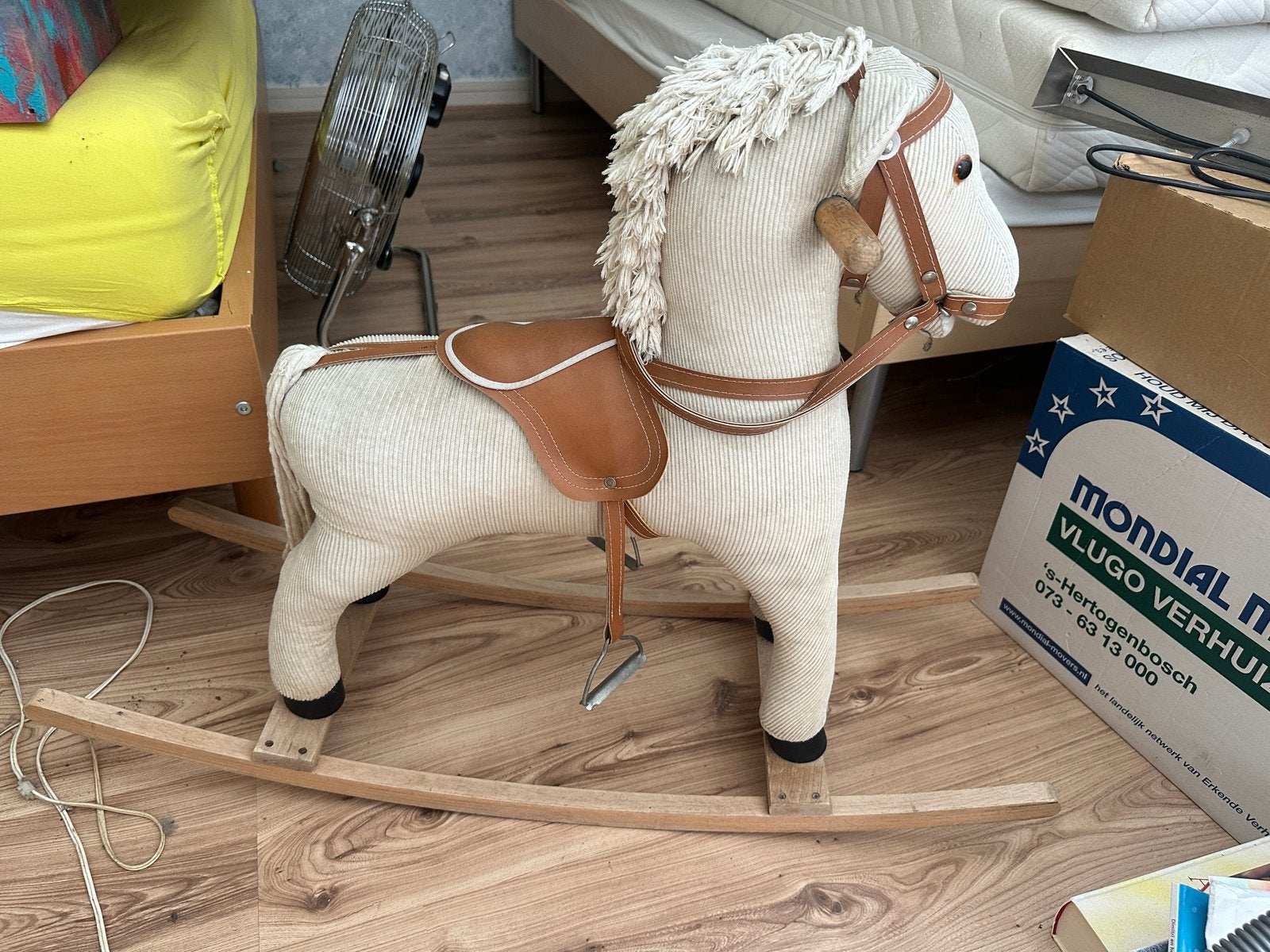 Schattig hobbelpaard voor uren speelplezier, Ophalen of Verzenden, Gebruikt, Jongen of Meisje