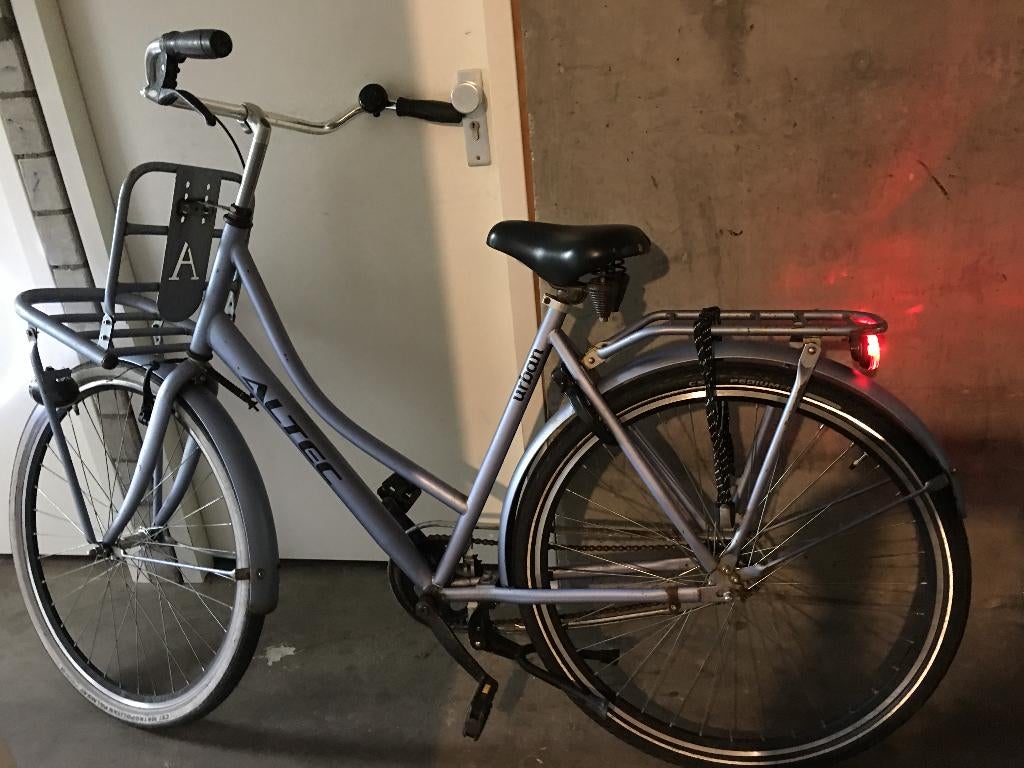 Altec urban transportfiets, Fietsen en Brommers, Fietsen | Heren | Herenfietsen, Terugtraprem, Gebruikt, Versnellingen, 57 tot 61 cm