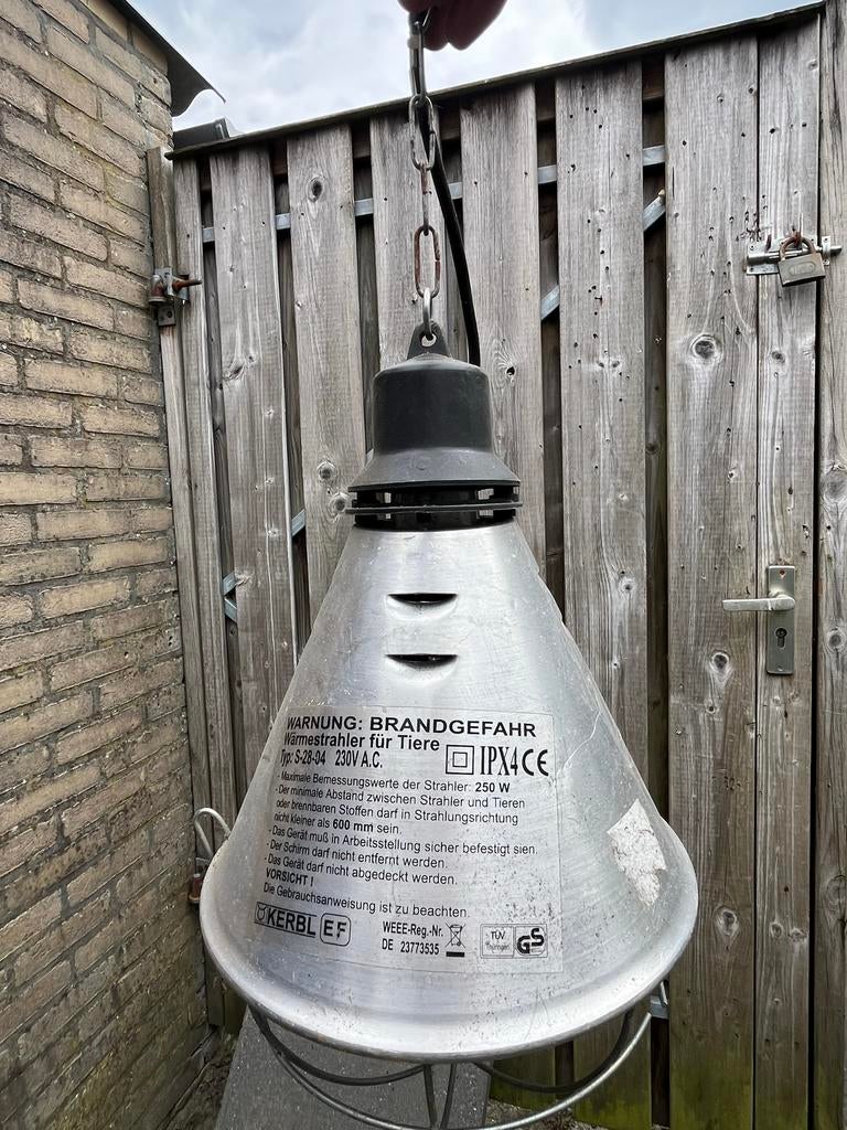 Warmtelamp voor puppy’s, Tuin en Terras, Ophalen of Verzenden, Gebruikt, Elektrisch, Plafond