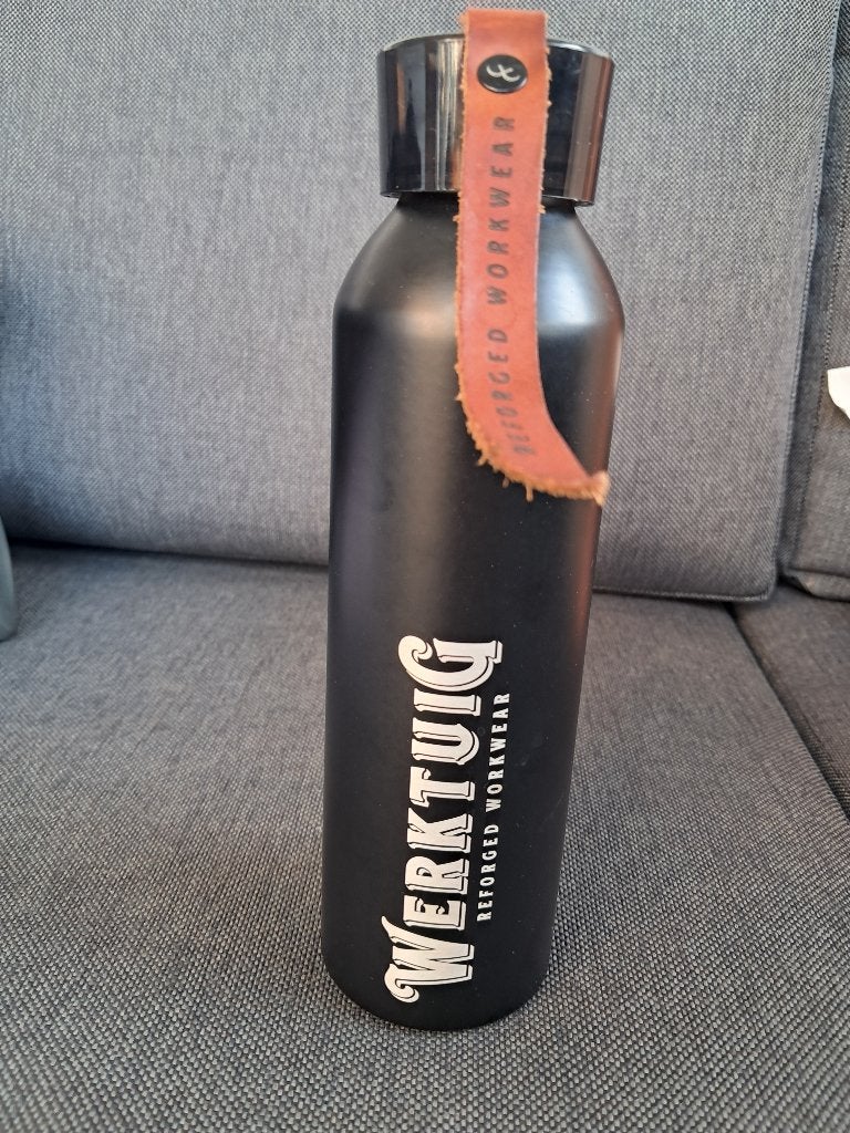 O19 Zwarte drinkfles Werktuig, Ophalen of Verzenden, Zo goed als nieuw