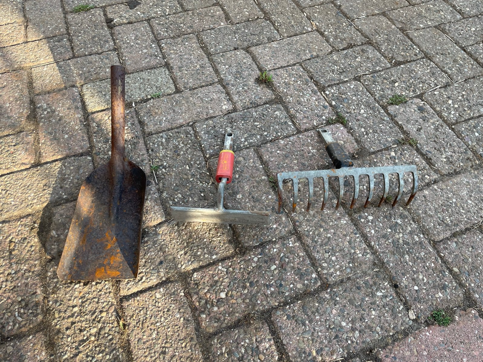 Tuin gereedschap set: Schop, hark en schoffel, Tuin en Terras, Hand-tuingereedschap, Ophalen of Verzenden, Gebruikt, Schop