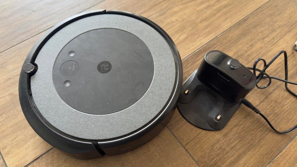 iRobot Roomba i5 Robotstofzuiger - Motor defect, Witgoed en Apparatuur, Stofzuigers, Ophalen of Verzenden, Niet werkend, Reservoir