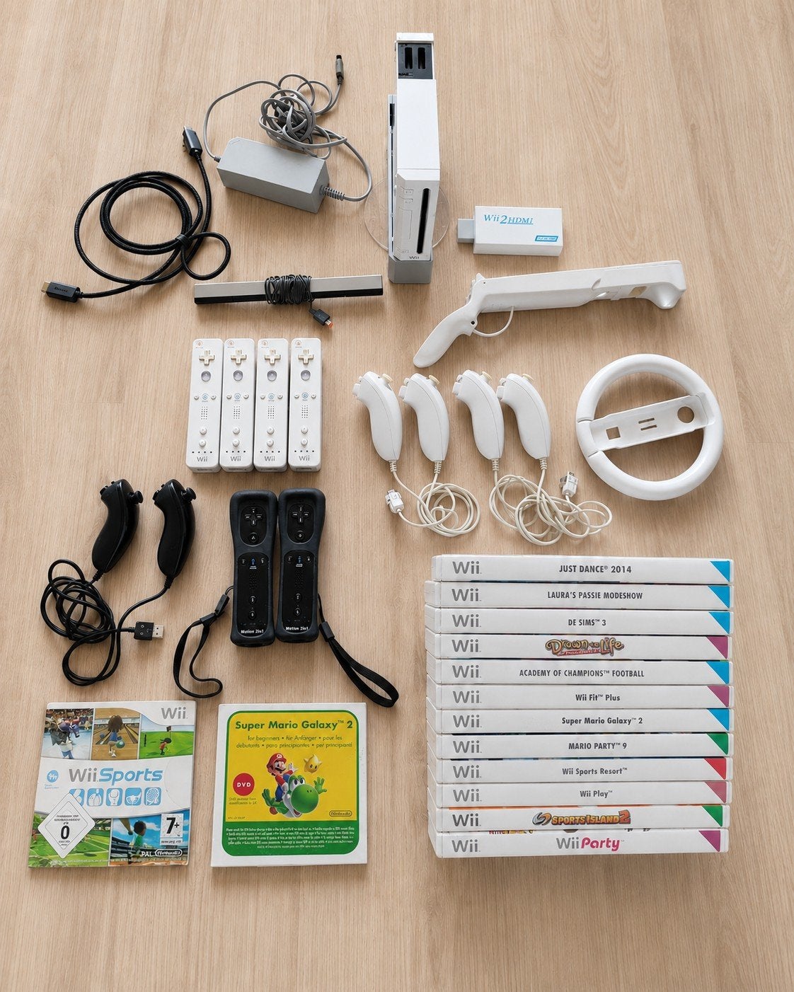 Nintendo Wii complete bundel met 12 spellen, 6 controllers, Ophalen of Verzenden, Gebruikt, Met 2 controllers