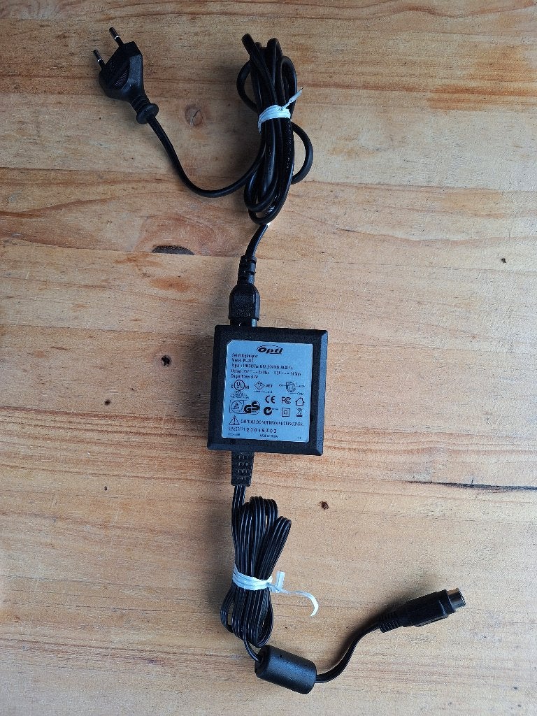 Opti PA-225 Voedingsadapter (12V + 5V Dual Voltage-4-pins), Ophalen of Verzenden, Zo goed als nieuw, Opti