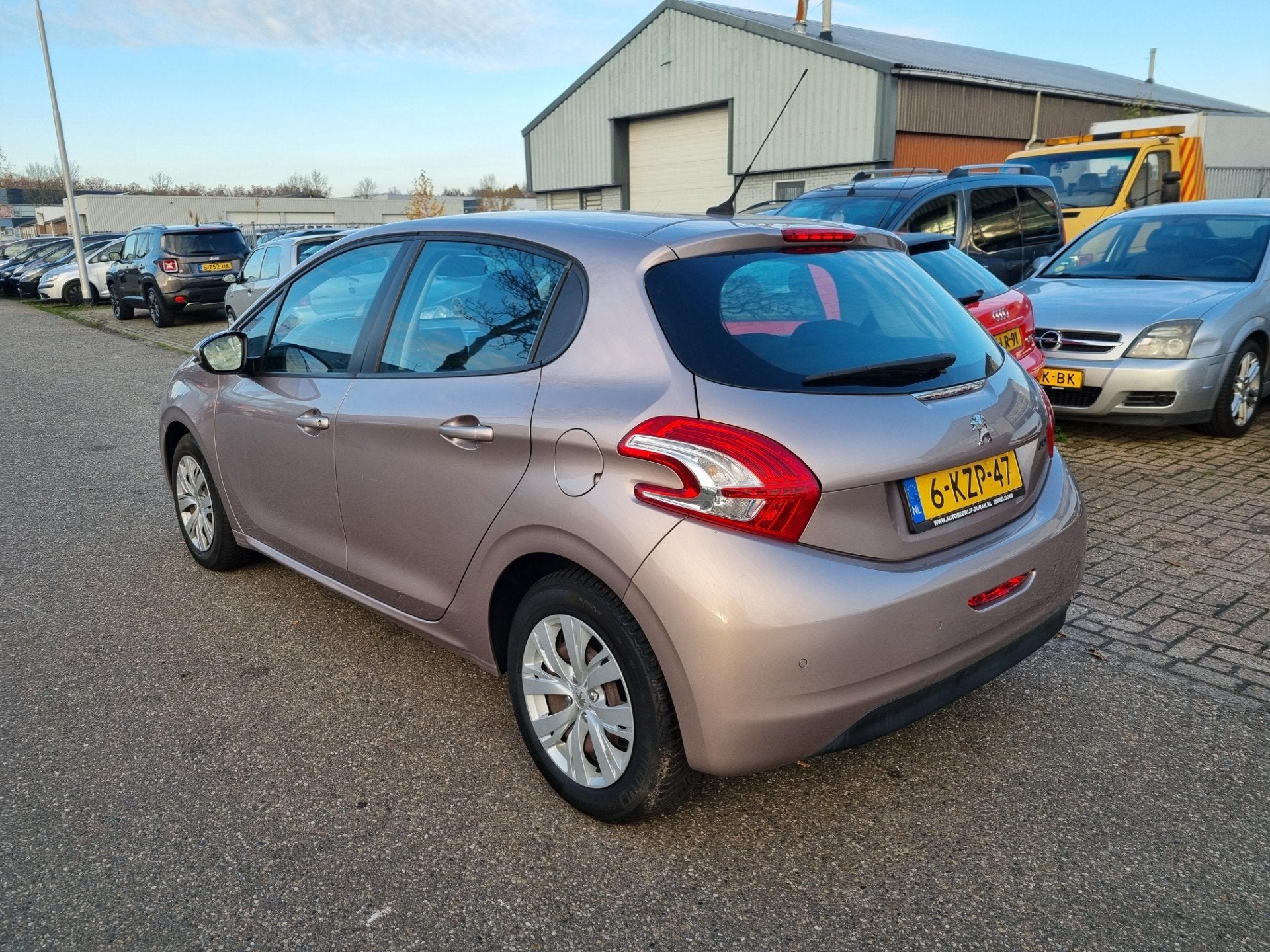 Peugeot 208 1.2 VTi Envy Clima! Navi! Bj:2013 NAP!, Auto's, Peugeot, Voorwielaandrijving, Euro 5, Gebruikt, 31 €/maand