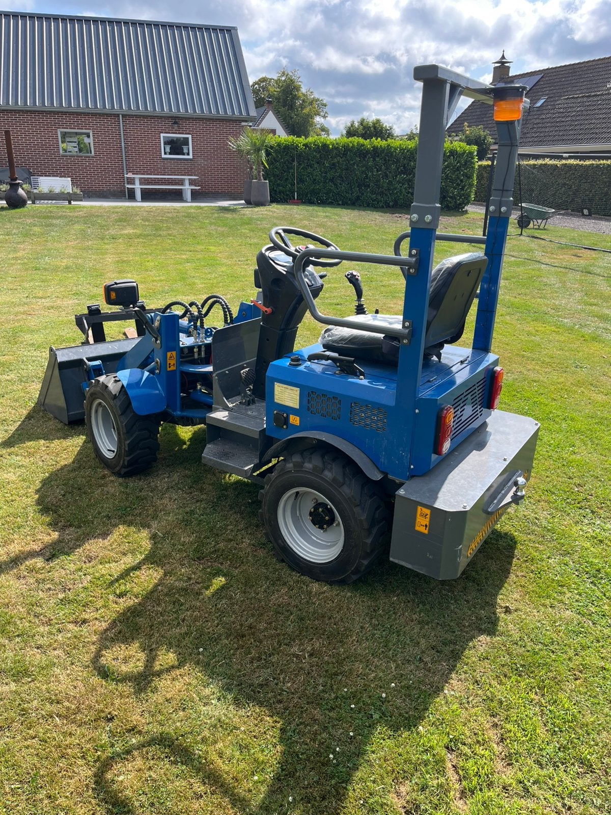 Mini shovel electrisch, Ophalen