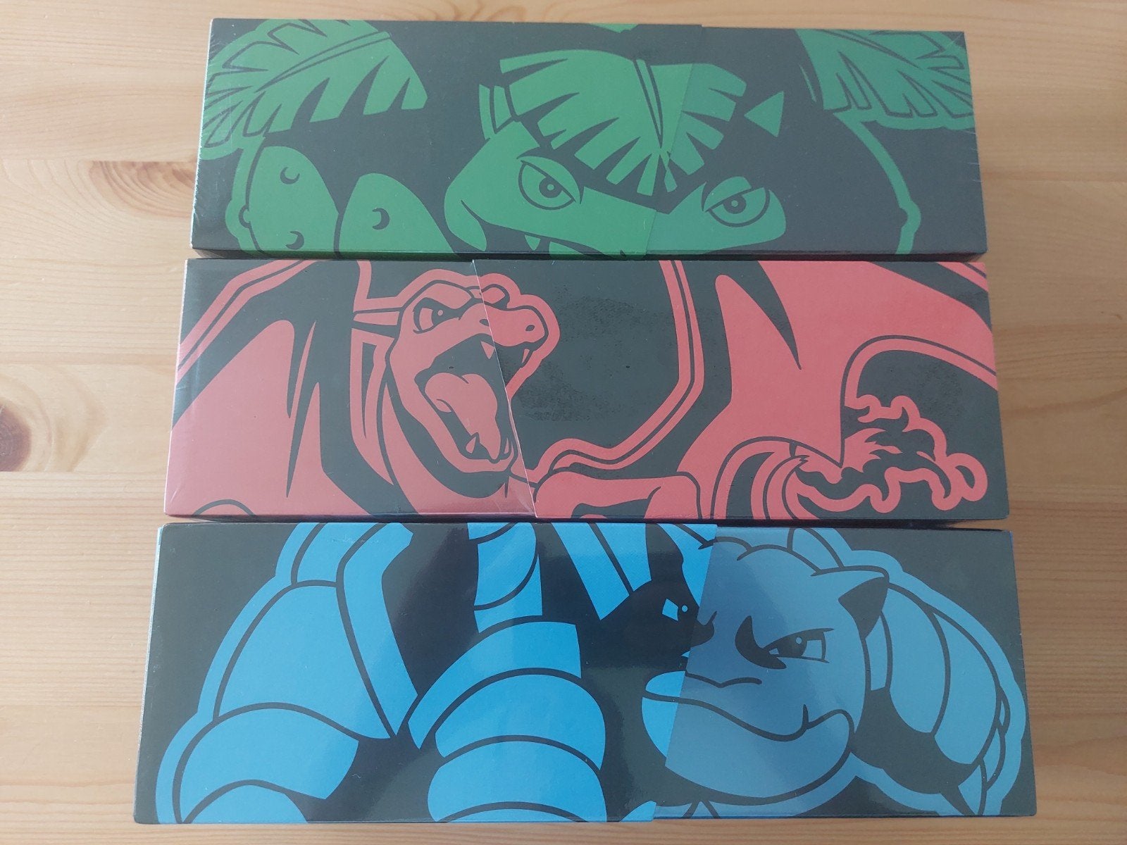 25th Anniversary Premium Collection Box Big 3 Set (Chinese), Ophalen of Verzenden, Nieuw, Boosterbox, Foil