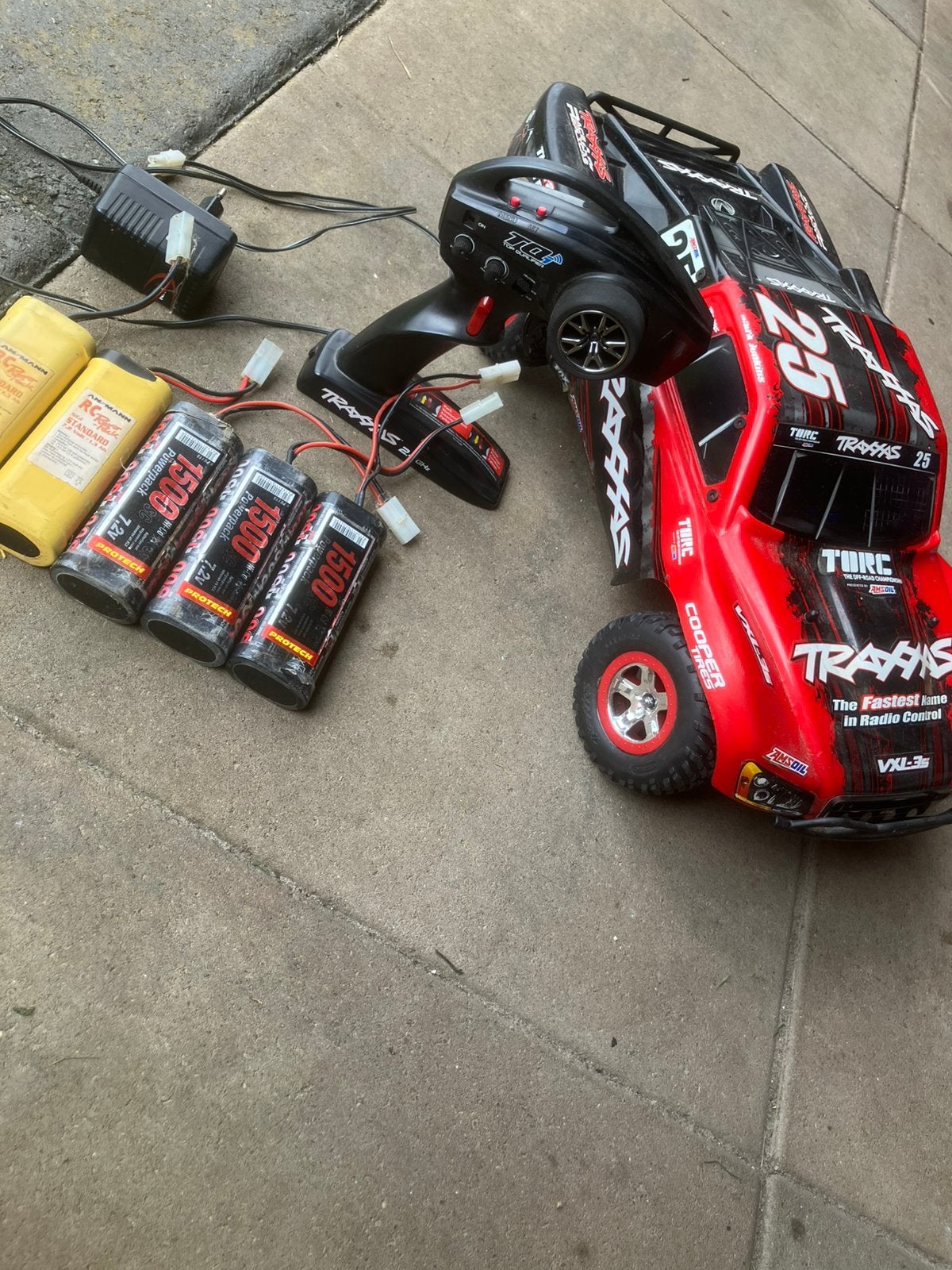 Traxxas Slash VXL 2WD Brushless | 7 accu’s + lader, Elektro, Gebruikt, Auto offroad, Ophalen of Verzenden