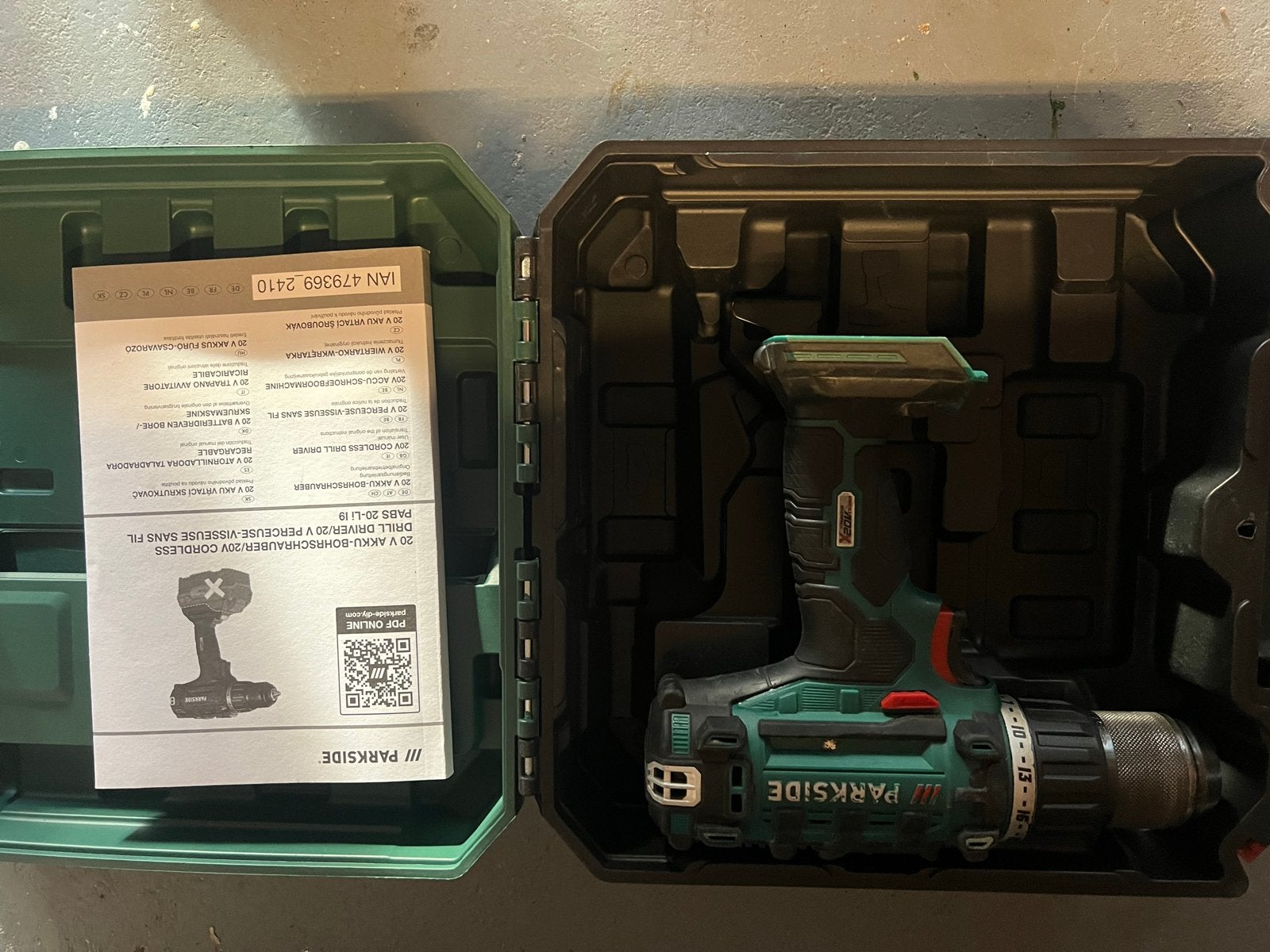Parkside Accu Boormachine met Nieuwe Accu en Lader, Variabele snelheid, Ophalen of Verzenden, Minder dan 400 watt, Zo goed als nieuw
