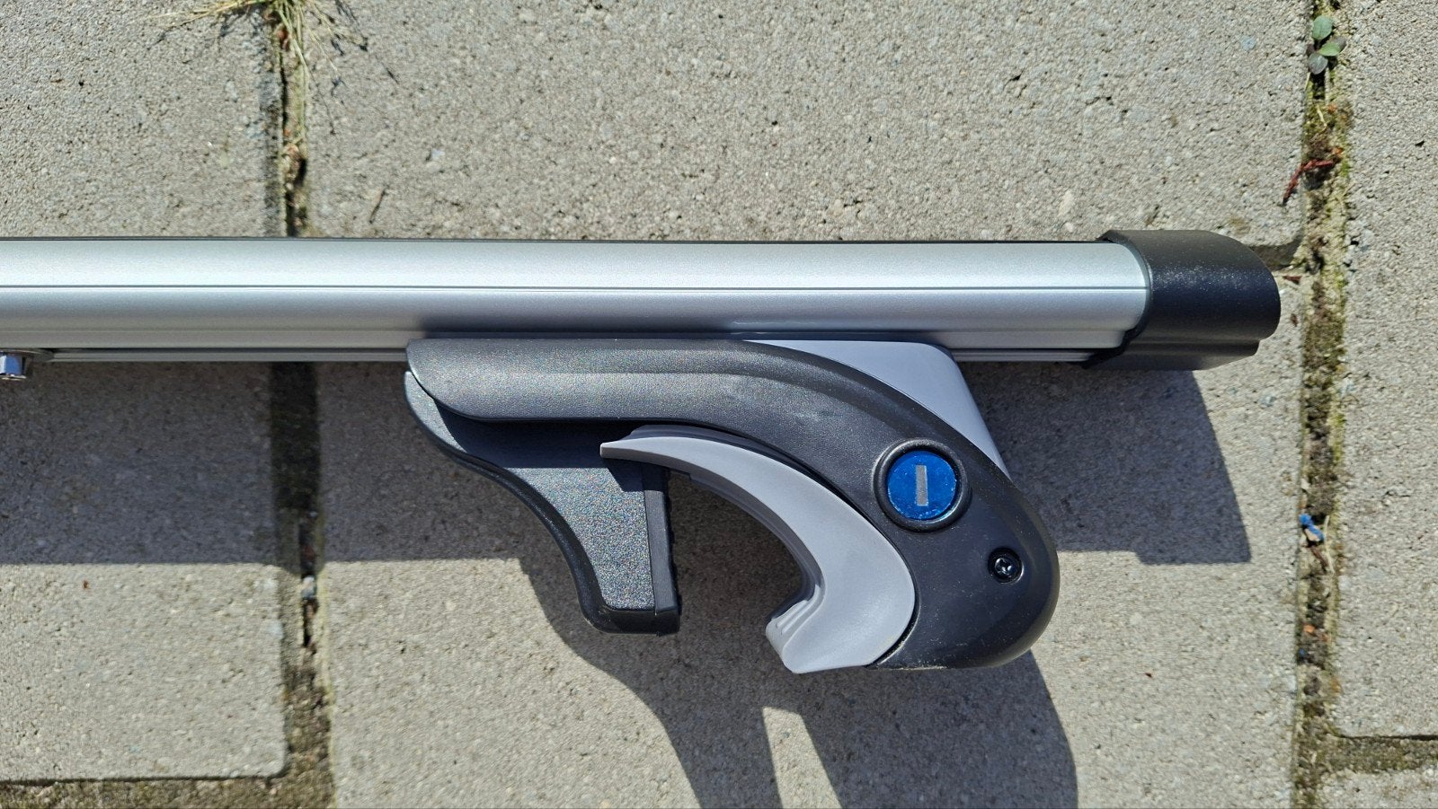 Foto 4 van Ford-Kuga dakdragers voor open rail. Splinter nieuw!