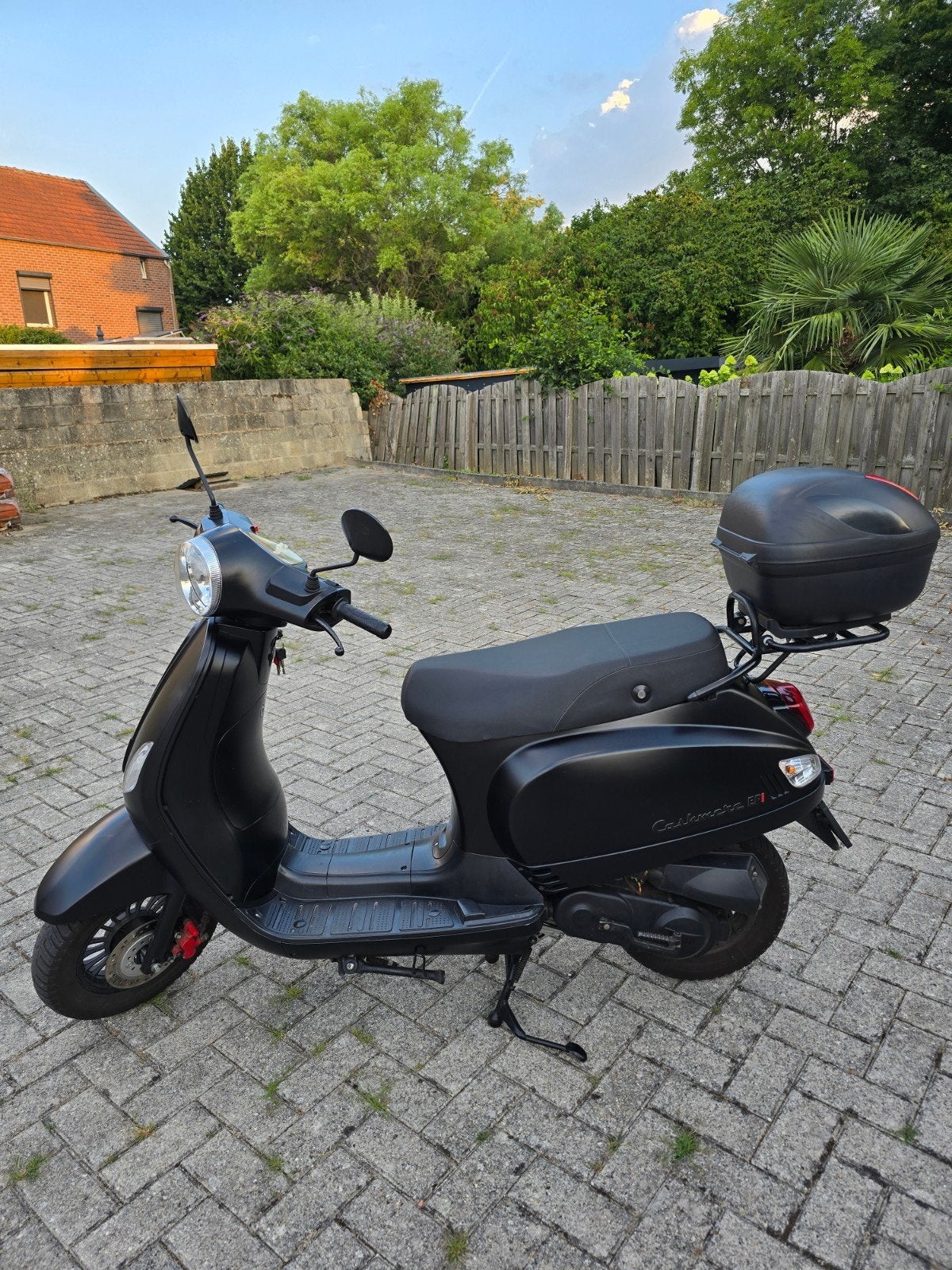 DJJD CASHMERE uit 2021
(16.619), Ophalen, Gebruikt, DJJD cashmere, Maximaal 45 km/u