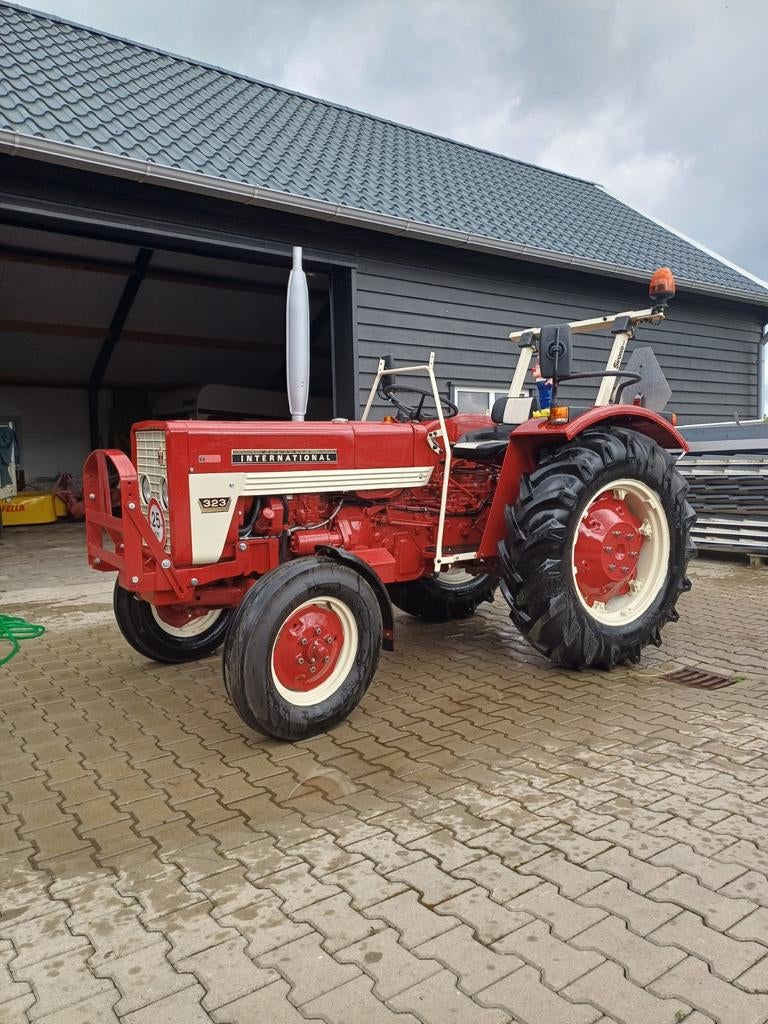 International 323, Ophalen of Verzenden, Gebruikt, Tot 80 Pk, McCormick