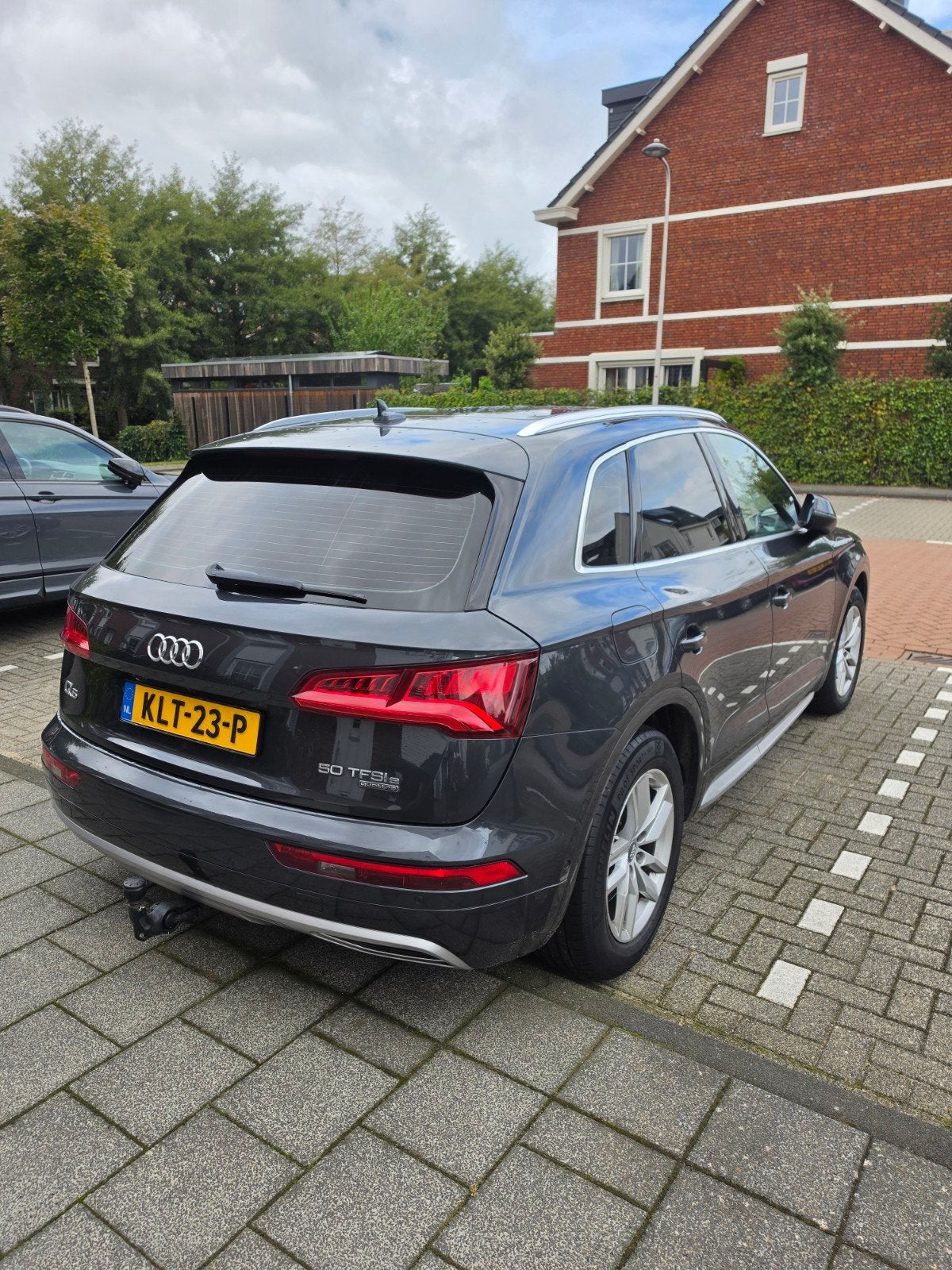 Audi Q5 50 Tfsi e Hybride Quattro 299pk S Tronic 2020 Grijs, Auto's, Automaat, 2005 kg, 1750 kg, Zwart