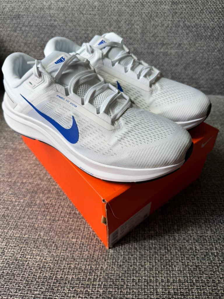 Nike Air Zoom Structure 24 - Maat 44.5 - Nieuw in doos, Nieuw, Ophalen of Verzenden, Wit, Sportschoenen