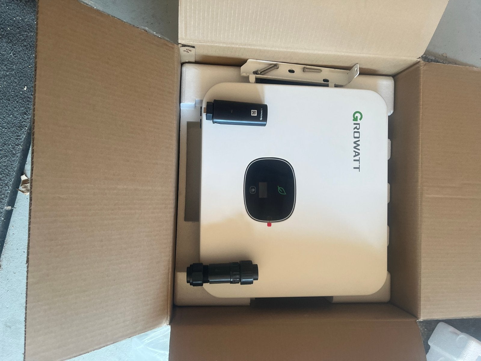 Growatt MOD 11KTL3-X omvormer (11kW) incl wifi en beugel, Ophalen, Zo goed als nieuw, Overige typen
