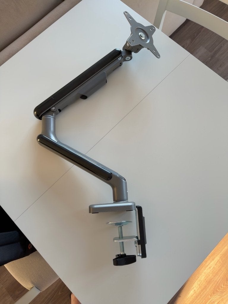 Desktronic Monitorarm voor 1 Monitor | VESA Bevestiging, Ophalen, Zo goed als nieuw