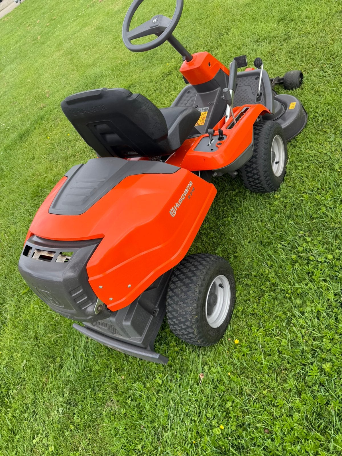 Husqvarna Rider 216, Tuin en Terras, Zitmaaiers, Ophalen of Verzenden, Zo goed als nieuw