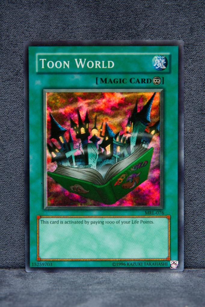 Yu-Gi-Oh! Toon World MRL Super Rare EX, Ophalen of Verzenden, Zo goed als nieuw, Losse kaart, Foil