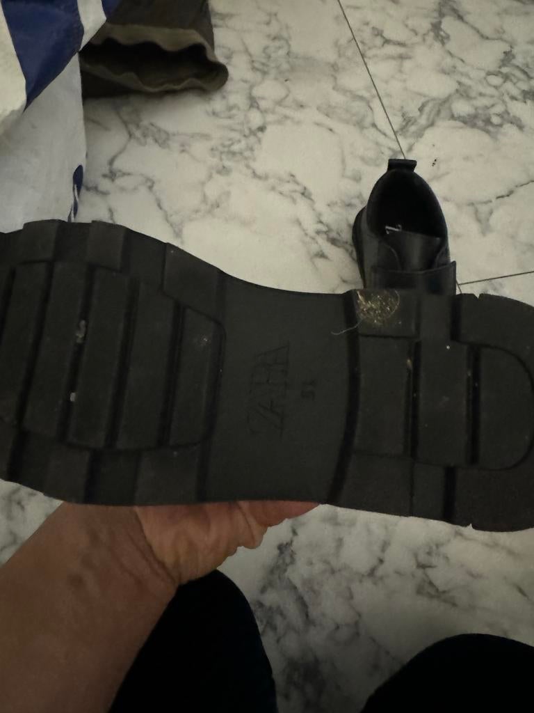 Zwarte kinderschoenen - ZARA - Maat 31, Ophalen of Verzenden, Zo goed als nieuw, Jongen of Meisje, Schoenen