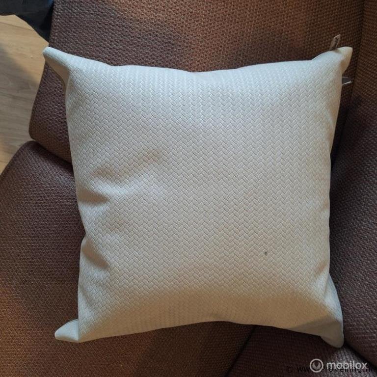 Online Veiling: Claudi Nova Sierkussen Zand - 50x50cm, Huis en Inrichting