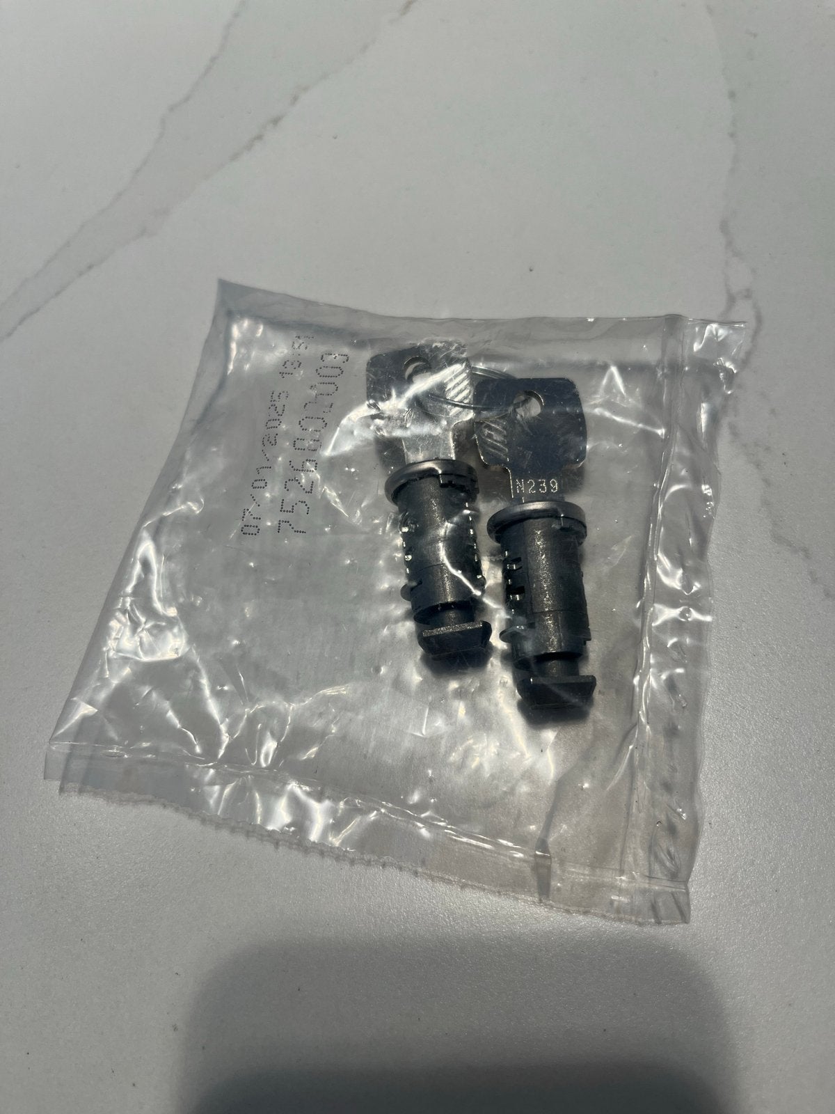 Thule slotenset  met 2 slotcilinders en sleutels (N239), Ophalen of Verzenden, Nieuw