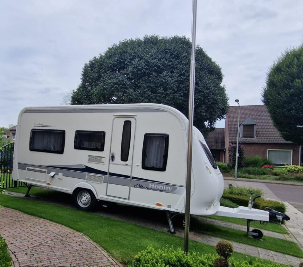 Hobby 460 LU Excellent (2012) – Topconditie, Caravans en Kamperen, 2 aparte bedden, Rondzit, Hobby, Particulier