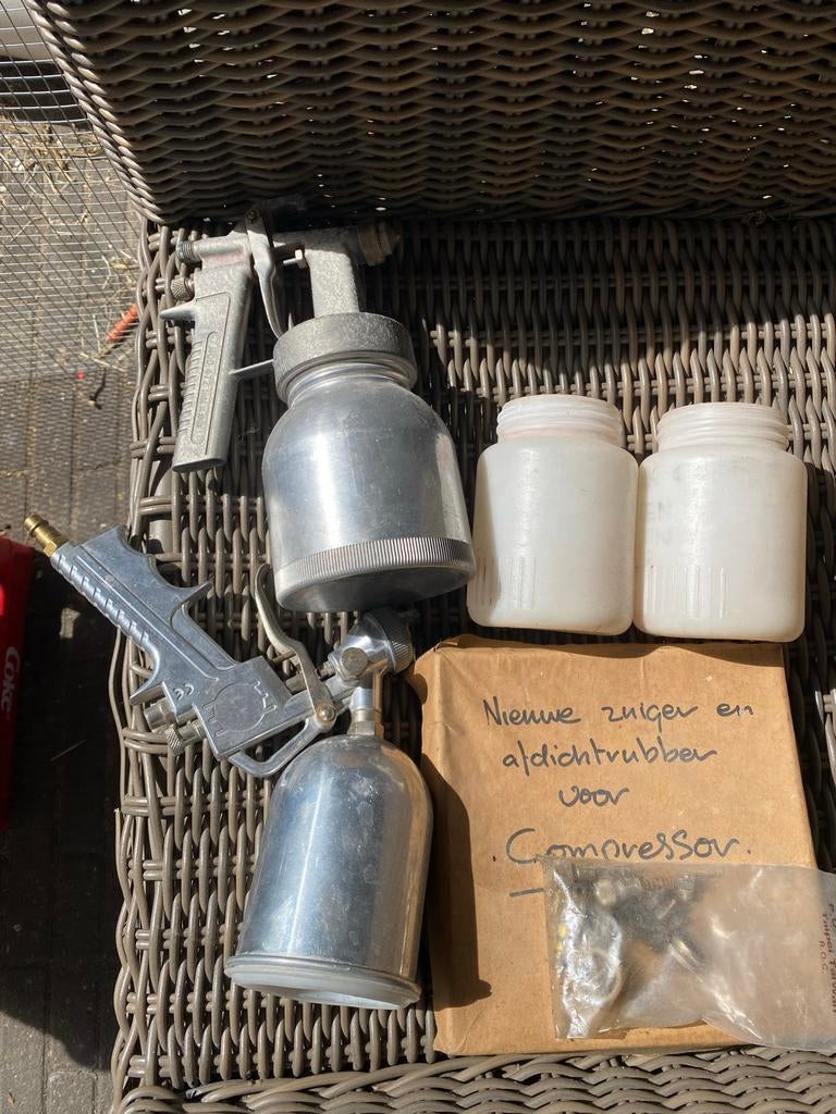 Creusen Compressor met spuitpistolen en accessoires, Doe-het-zelf en Verbouw, Ophalen, Gebruikt, 6 tot 10 bar, Minder dan 200 liter/min