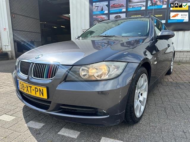 BMW 3-serie Touring 325i Business Line / M Line / Nieuw APK, Auto's, Automaat, 745 kg, Achterwielaandrijving, Gebruikt