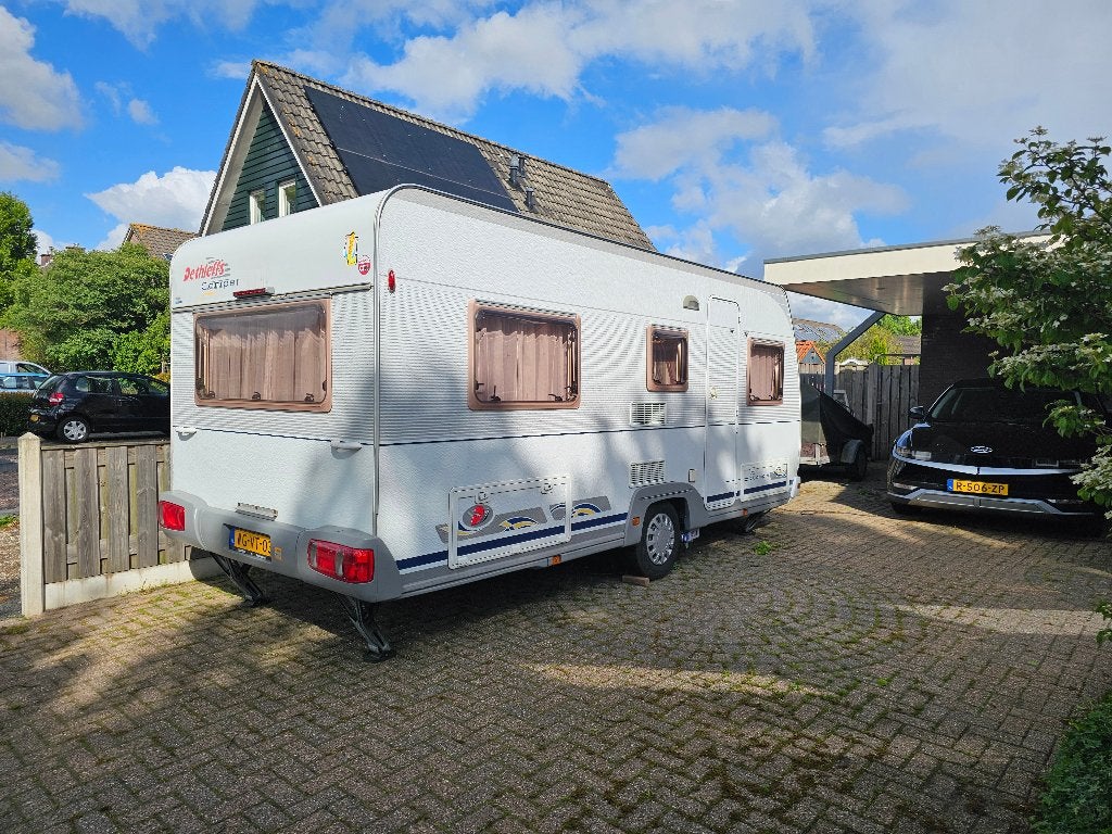 Caravan Dethleffs  510 V 2003 4 pers 2 enkele bedden Rondzit, Caravans en Kamperen, 2 aparte bedden, Rondzit, Particulier, Dethleffs