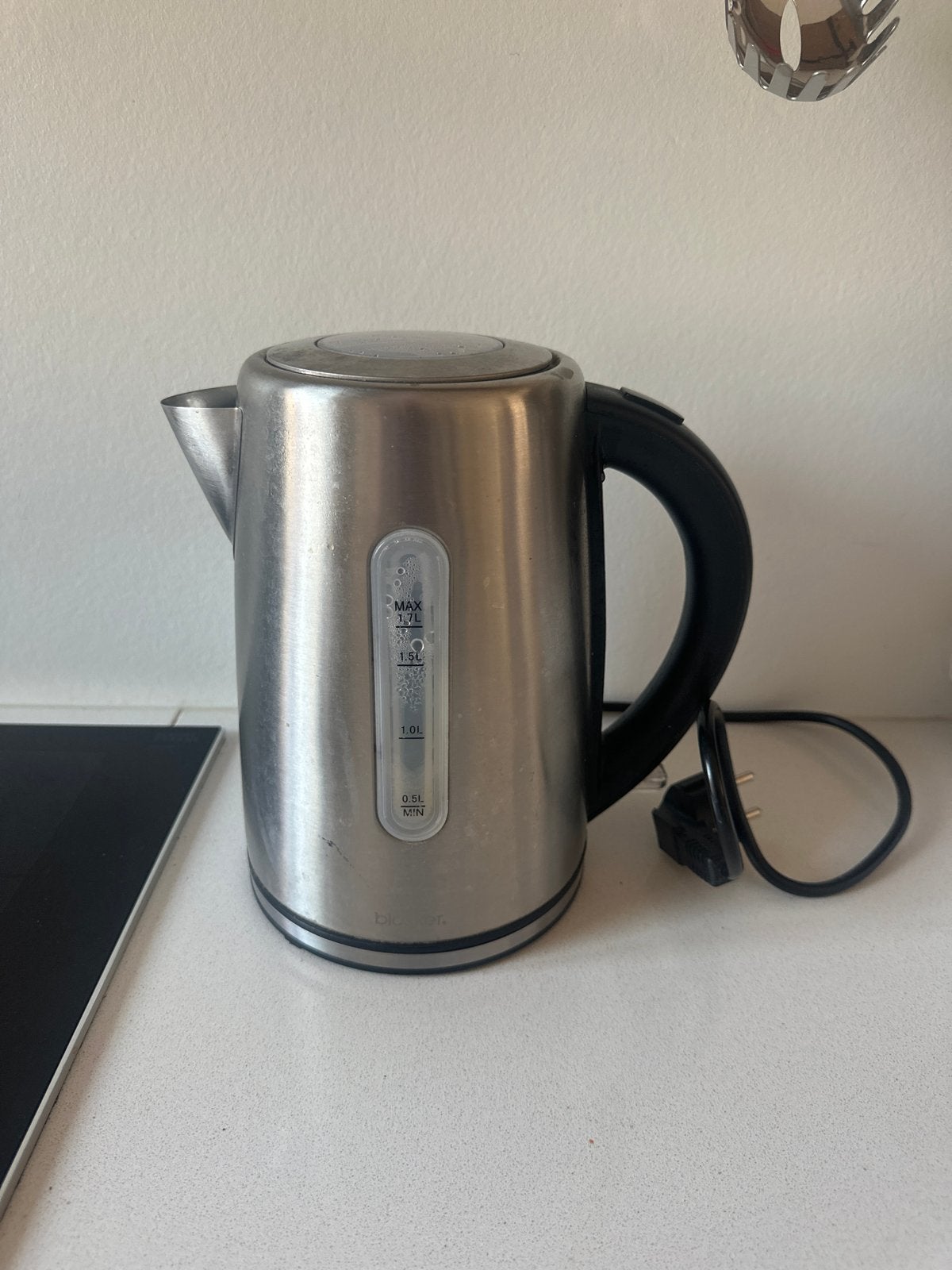 Blokker RVS Waterkoker - 1.7L, 1 tot 2 liter, Ophalen of Verzenden, Gebruikt, Draadloos